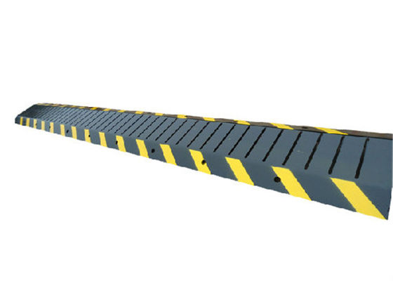 เครื่องฆ่ายางจากเหล็กแบบ IP67 Q235 ที่ถอดถอนได้ พร้อมความจุ 40T สําหรับควบคุมยาน