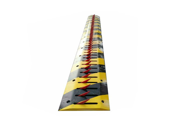ปลอดภัยฆ่ายาง, spikes อุปสรรคไฮดรอลิกับฟันหด