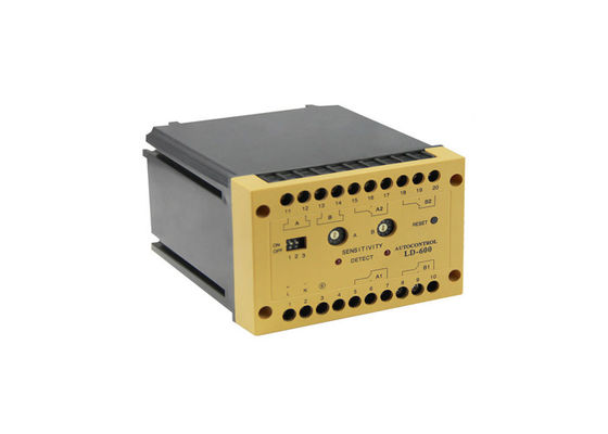 4 ความถี่ Inductive Loop Traffic Detector เครื่องตรวจจับการจราจรกลมสองกลม เครื่องตรวจจับวงจรรถยนต์ที่มีพลังงาน AC 220V